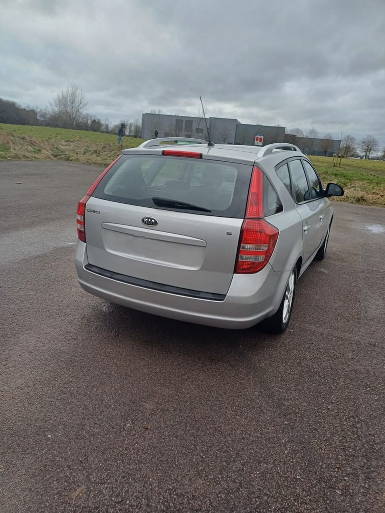 Kia, CEED, Estate, 2008, Manual, 1582 (cc),5 doors - Image 4