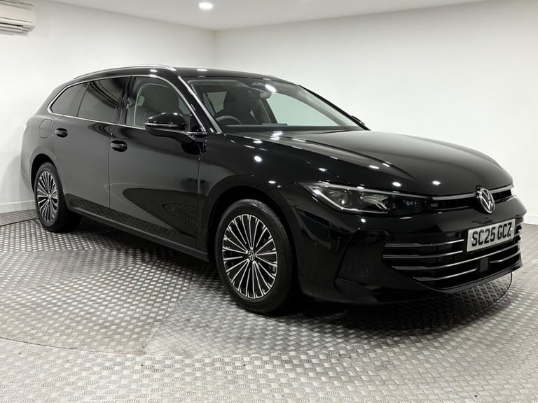 2025 Volkswagen Passat 1.5 TSI eHybrid 19.7kWh Elegance DSG Euro 6 (s/s) 5dr ESTATE Petrol/Electr...