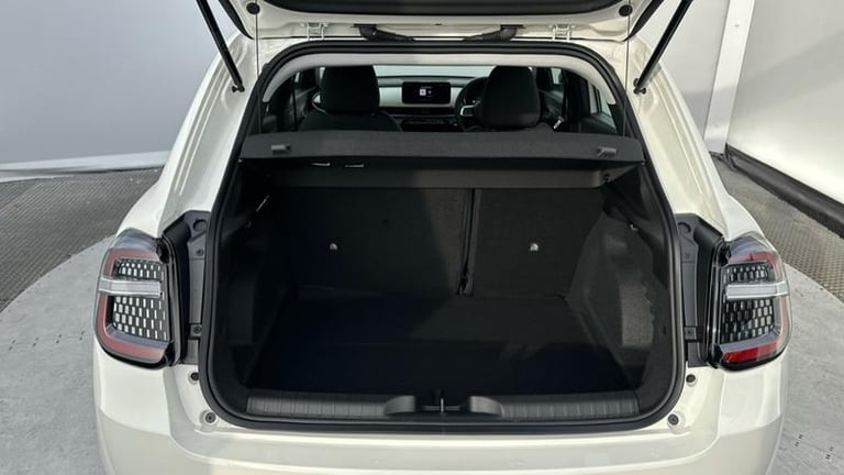 2025 Fiat 600 1.2 MHEV SUV 5dr Petrol Hybrid e-DCT Euro 6 (s/s) (100 ps) Automatic Hatchback Hybr...