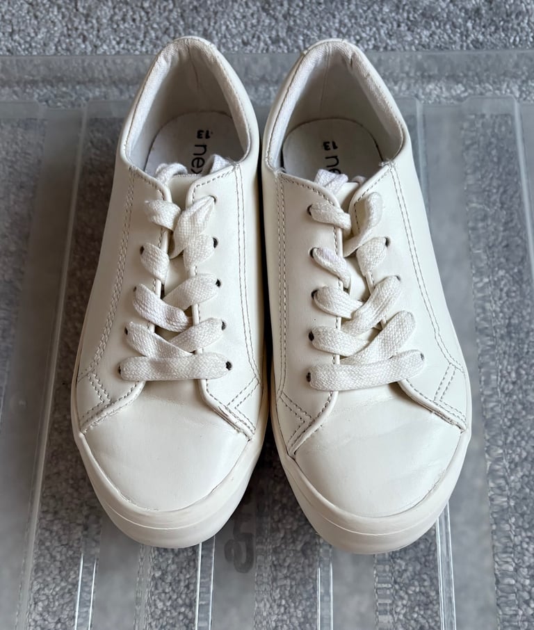 image for Like new boys shoes 