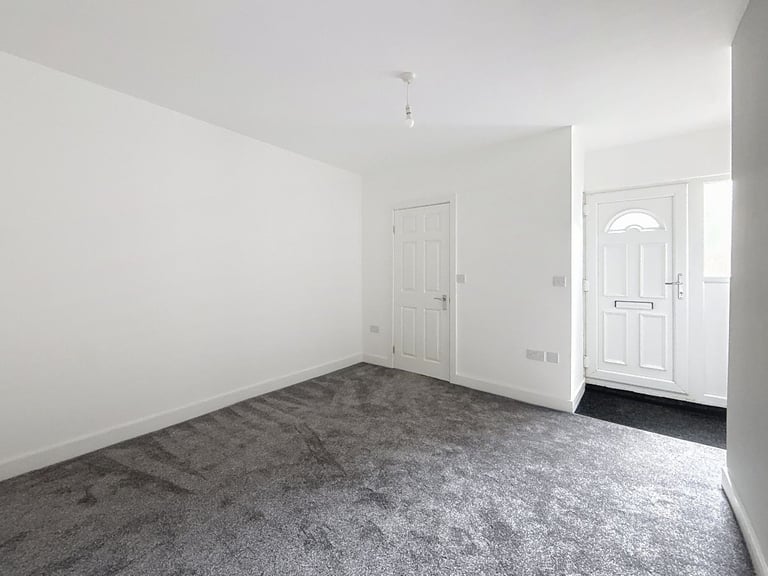 1 bedroom flat in Ground Floor, Chambers Street, Crewe, Cheshire, CW2 6HJ