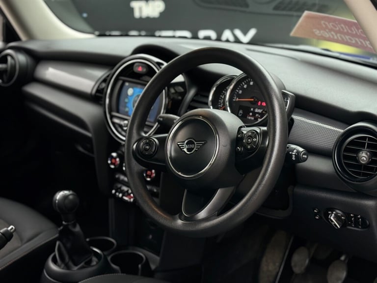 2019 MINI Cooper 1.5 Cooper Classic II 3dr [Nav Pack] Hatchback Petrol Manual