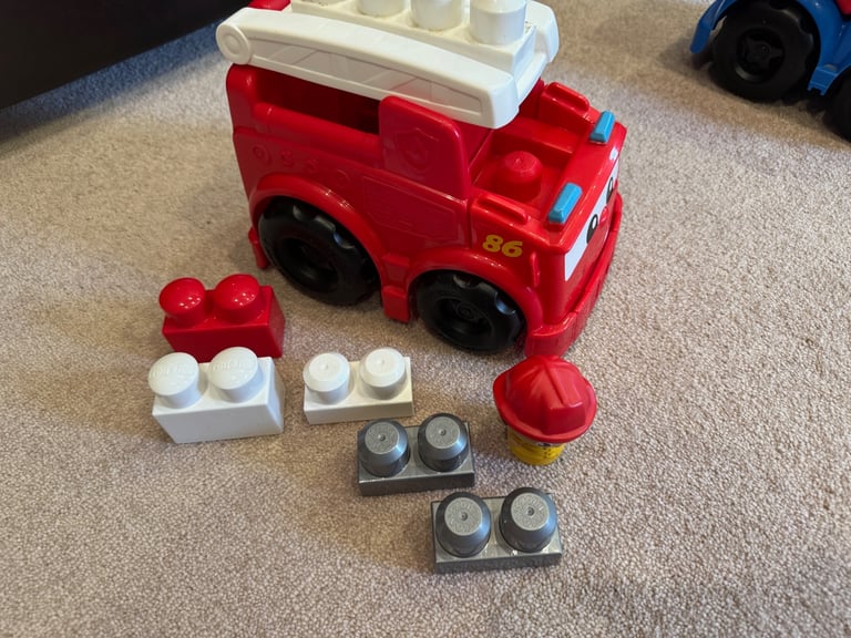 Mega Blocks x2 Vehicles