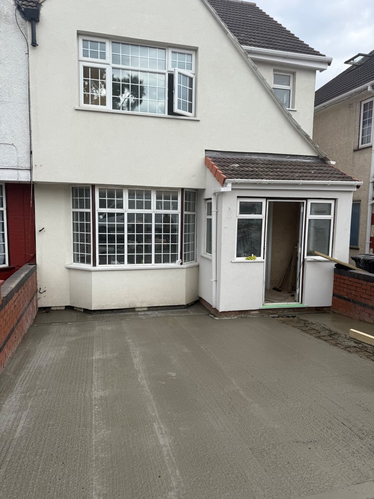 8 Bedrooms House Fully Renovated HMO is available to rent in Southall UB1