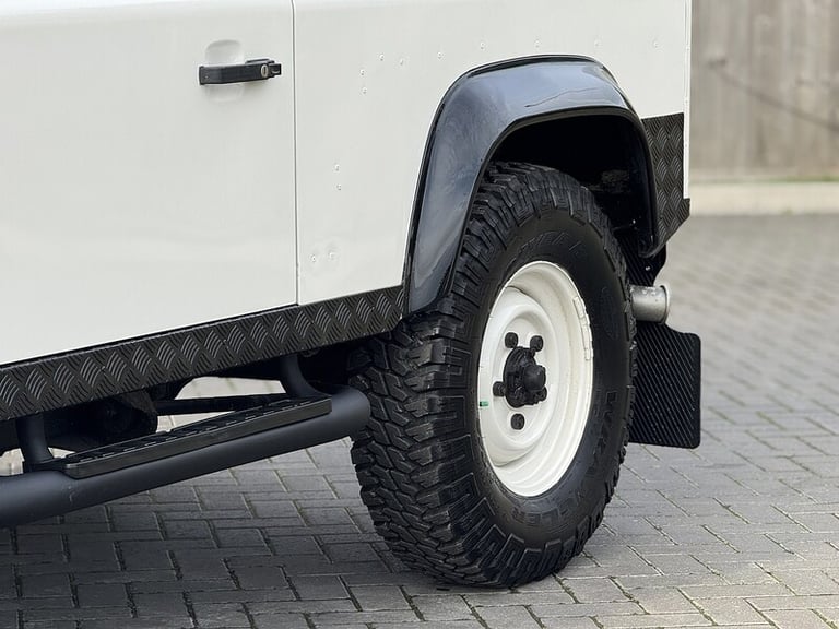 2010 Land Rover Defender Hard Top TDCi PANEL VAN DIESEL Manual