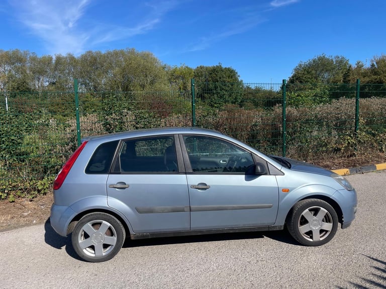 FORD FIESTA 1.4 ZETEC CLIMATE 56 REG BLUE 5 DOOR GENUINE 79155 MOT FEBRUARY 12TH 2026 LOW INSURANCE