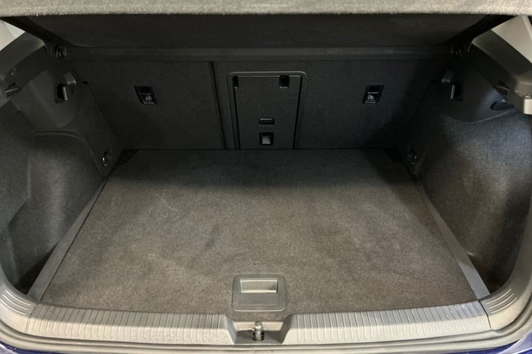 2021 21 VOLKSWAGEN GOLF 1.5 TSI LIFE HATCHBACK 5DR PETROL MANUAL EURO 6 (S/S) (1