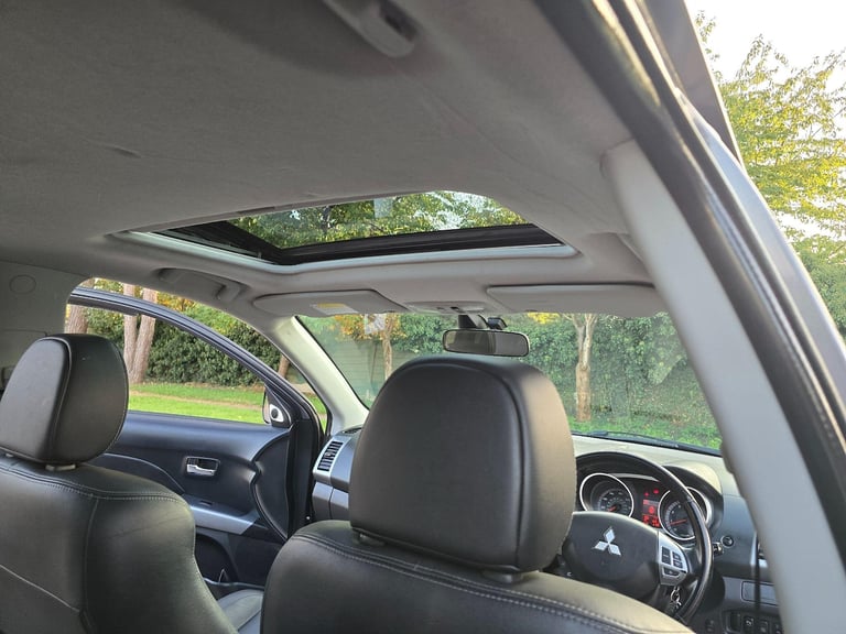 2008 Mitsubishi Outlander 2.4 MIVEC Elegance 5dr Auto ESTATE PETROL Automatic