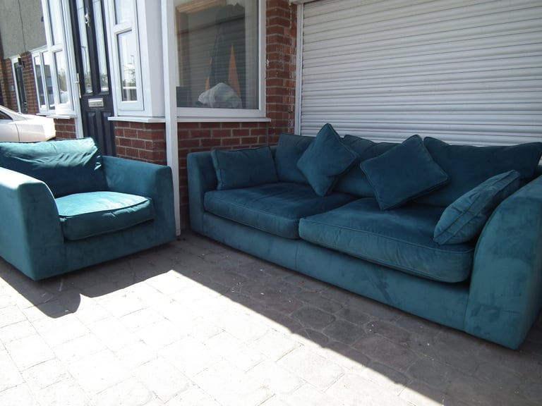 Huge SCS 4 Seater SOFA & Club chair in TEAL velvet FREE delivery