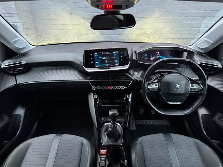 Peugeot 208 PURETECH ALLURE S/S