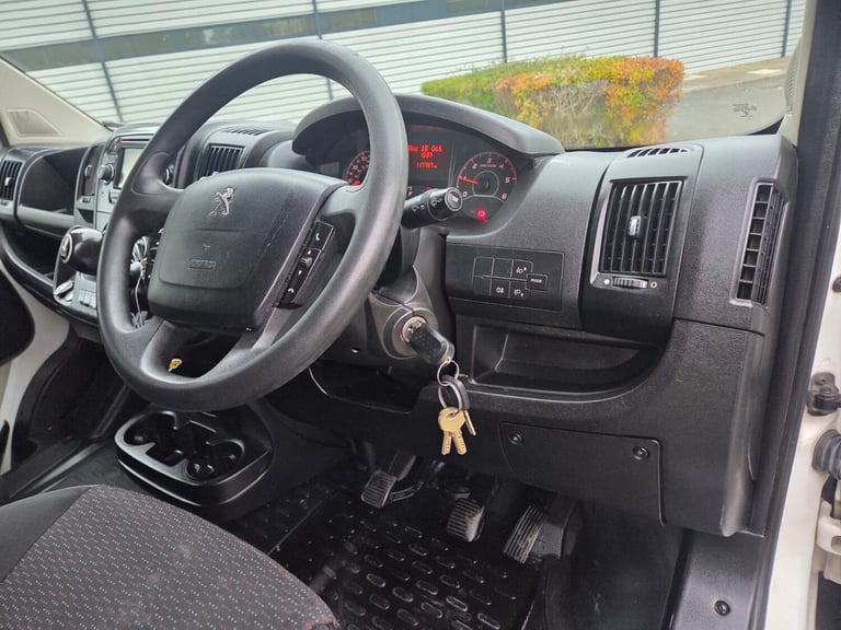 2018 Peugeot Boxer 2.0 BlueHDi 435 Professional L4 H2 Euro 6 5dr PANEL VAN Diesel Manual