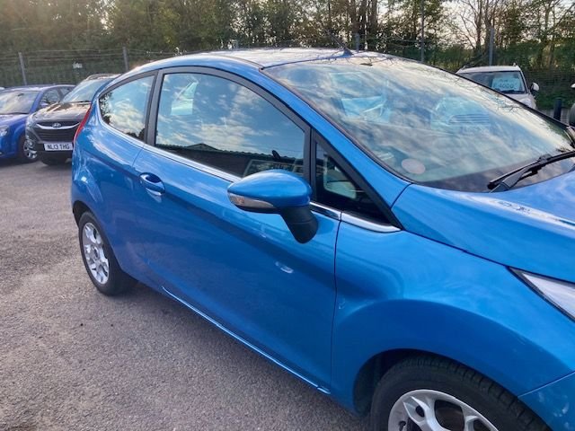 2011 Ford Fiesta 1.4 ZETEC 3dr  WITH SERVICE HISTORY Hatchback Petrol Manual