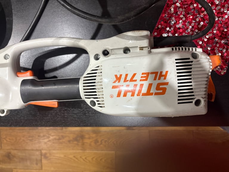 Stihl HLE 71K hedge trimmer 