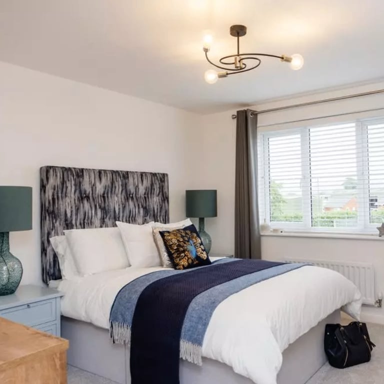 image for Get shelter room in in just £10 service charges/week in Tipperary Close. DSS claimants apply.