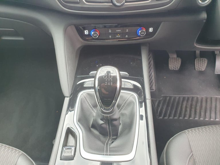 2017 Vauxhall Insignia 1.5i Turbo Tech Line Nav Grand Sport 5dr Petrol Manual Euro 6 (s/s) (165 p...