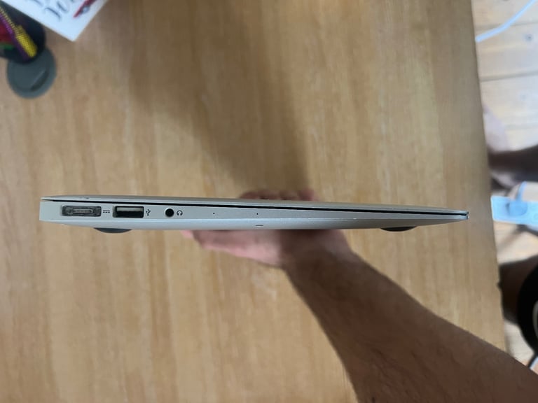 Apple MacBook Air 11" inch late 2014 with original charger both cables.