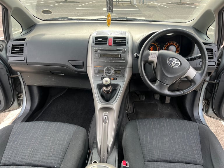 Toyota, AURIS, Hatchback, 2009, Manual, 1364 (cc), 5 doors