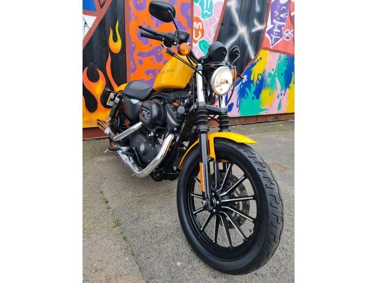 Harley Davidson XL883 N IRON 11 'ONLY 3061 miles'