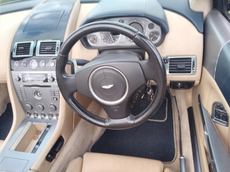 ASTON MARTIN DB9 VOLANTE AUTO 2005