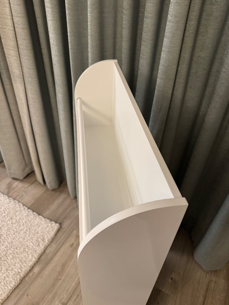 JoJo Maman Bébé White Tall Thin Bookcase