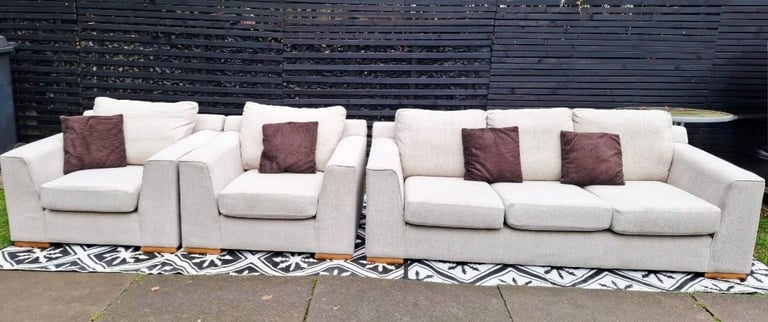 image for Beige M&S Sofas ..3+1+1..Local Delivery 🚚Wolverhampton Free