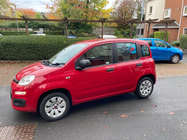 FIAT PANDA 1.2 POP 5 DOOR HATCHBACK,LOW MILEAGE NEW MOT £35 ROAD TAX