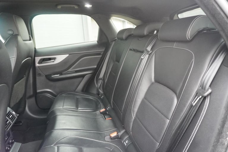 JAGUAR F-PACE 2.0 D240 R-Sport Auto AWD Euro 6 (s/s) 5dr 2018