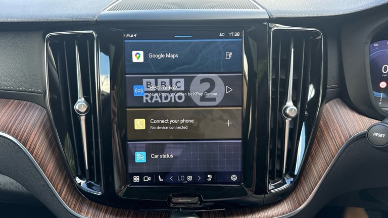 2023 Volvo XC60 2.0 T8 [455] RC PHEV Ultimate Dark 5dr AWD Gtron Estate Estate Hybrid Automatic