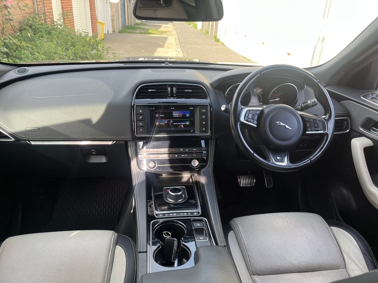 JAGUAR F-PACE R-SPORT 2017 4AWD AUTO