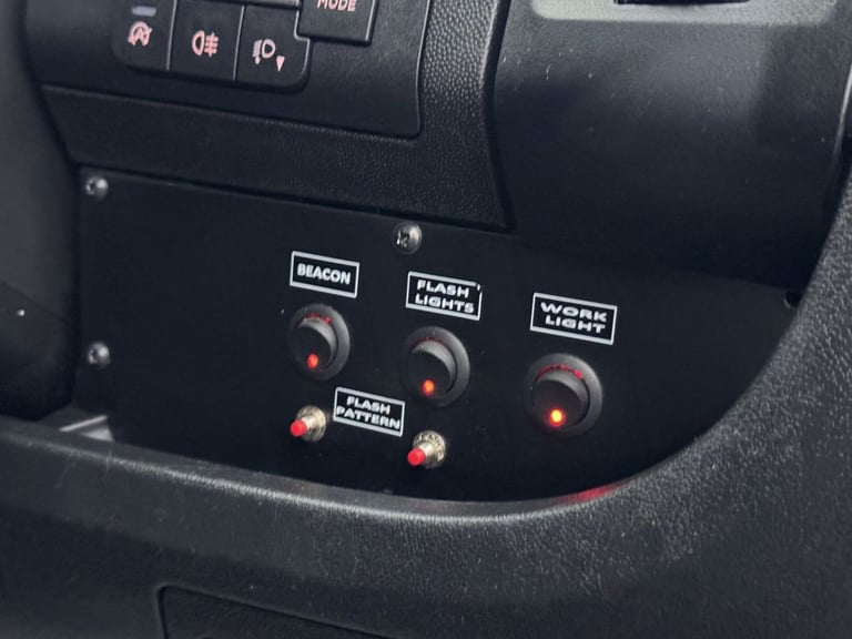 2021 Peugeot Boxer BLUEHDI 335 LOW LOADER / DROPSIDE / DROP &amp; GO / SPECIALIST VEHICLE - DIESE...