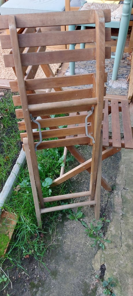 2 garden folding chairs, wood