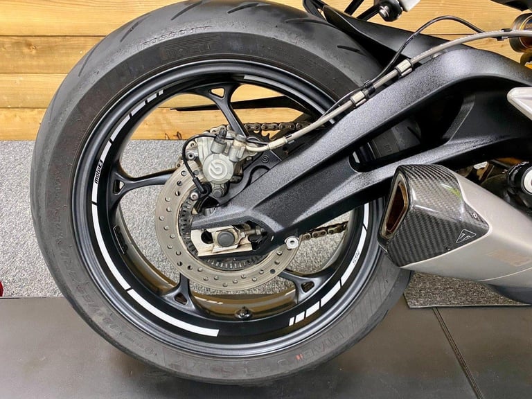 SUPERB 2023 TRIUMPH STREET TRIPLE 765 MOTO2 LTD EDITION, 184 OF 765, FSH!