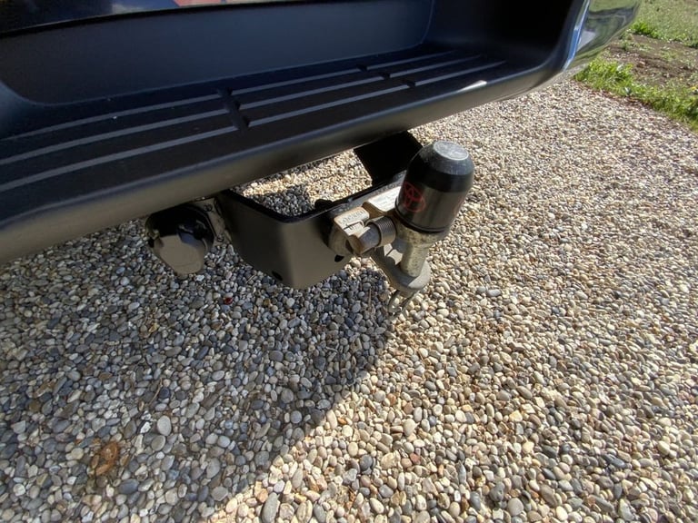 2023 Toyota Hilux 2.4 D-4D Icon Pickup Double Cab 4dr Diesel Auto 4WD Euro 6 (s/s) (150 ps) PICKU...