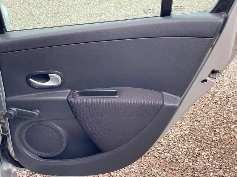 2008 Renault Clio 1.2 TCe 16v Dynamique Hatchback 5dr Petrol Manual (139 g/km, 100 bhp) Hatchback...
