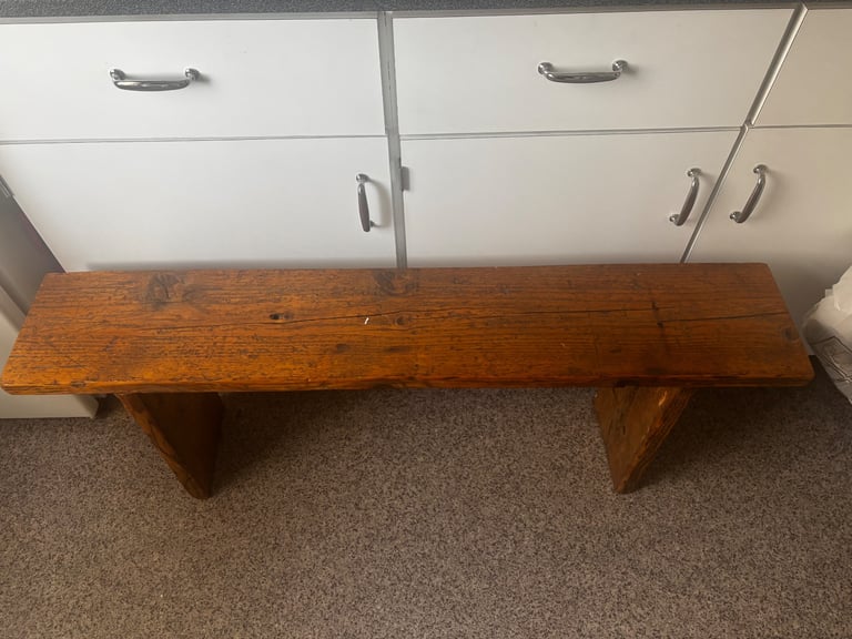 Gorgeous wooden bench 