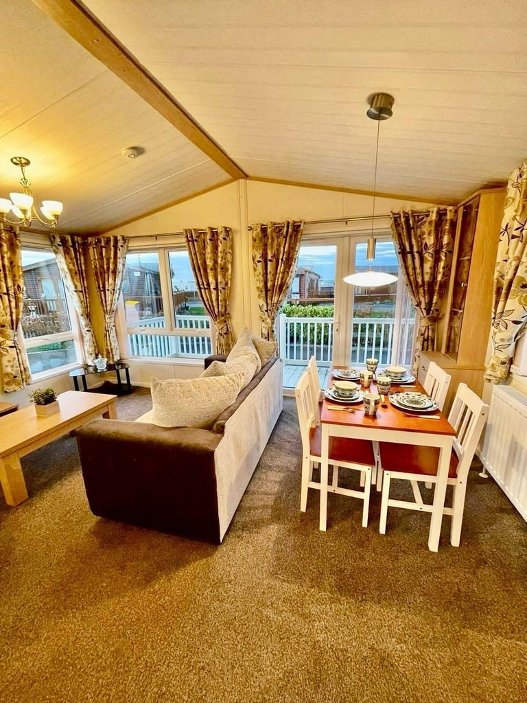 STUNNING LODGE BY THE BEACH FREE 2025 SITE FEES TOWYN NORTH WALES CORNER PLOT