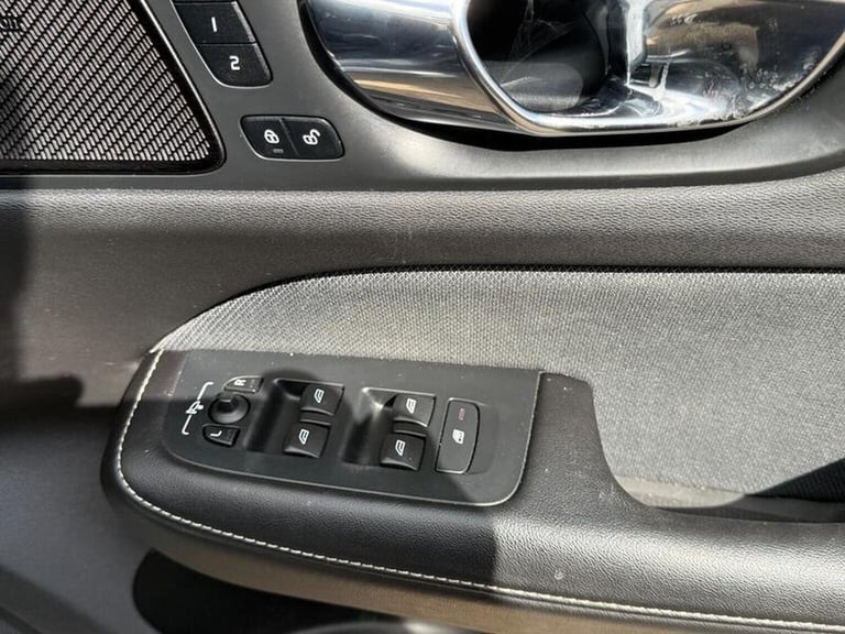 VOLVO S60 2.0 T5 R-Design Edition Auto Euro 6 (s/s) 4dr 2019