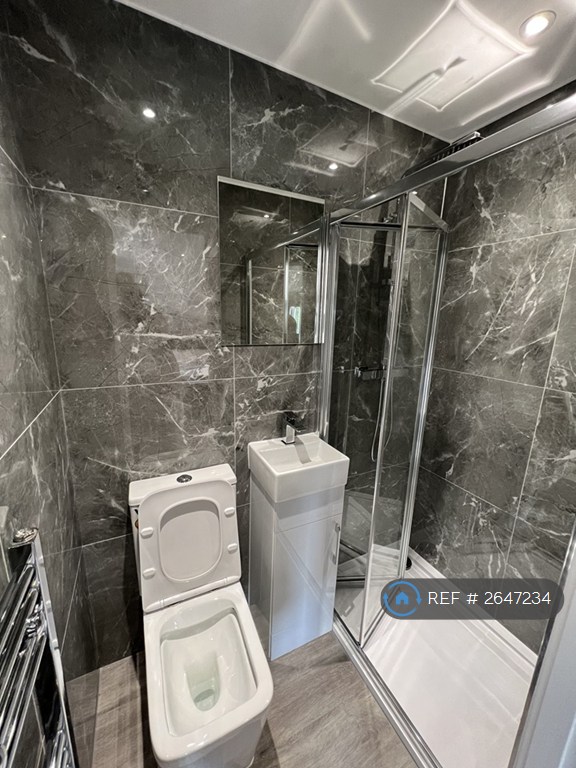 1 bedroom in Walshs Manor, Stantonbury, Milton Keynes, MK14 (#2647234)