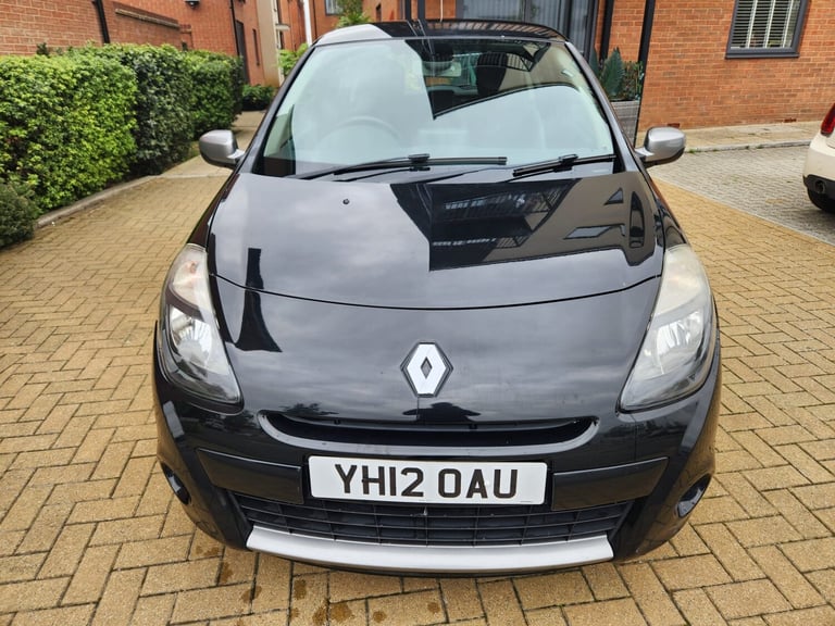 2012 Renault Clio 1.2 16V Dynamique TomTom 3dr HATCHBACK Petrol Manual - Image 2