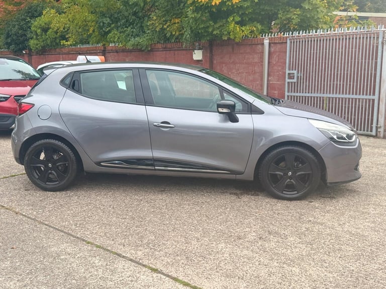 2016 Renault Clio 1.5 dCi 90 Dynamique Nav 5dr Auto HATCHBACK DIESEL Automatic