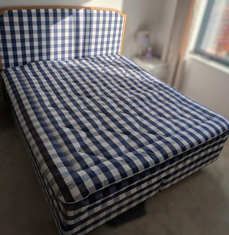 Hästens Excelsior II Super King Bed + Lucas Oak Headboard, 2010 Sweden – £10K RR