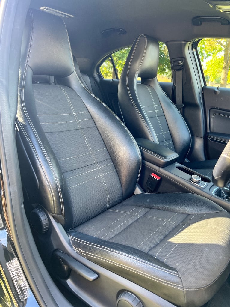 MERCEDES-BENZ A200 SPORT 2014