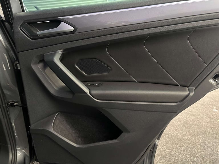 2020 Volkswagen Tiguan 2.0 TSi 230 4Motion SEL 5dr DSG ESTATE PETROL Automatic