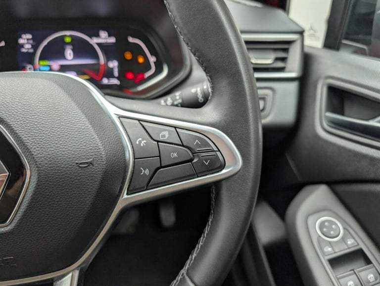 2023 Renault Clio 1.6 E-TECH Evolution Hatchback 5dr Petrol Hybrid Auto Euro 6 (s/s) (145 ps) HAT...