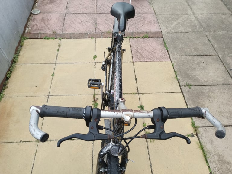 EMMELLE LEOPARD Mountain Bike 21 GEARS Medium size used