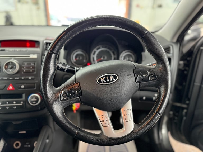 2011 Kia Ceed 1.6 CRDi 3 5dr Auto HATCHBACK Diesel Automatic