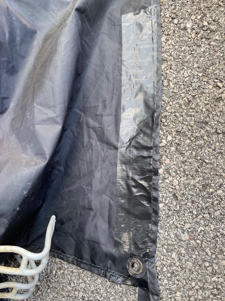 Dometic Leggera 220 S Awning with addition Porch, carpet& groundsheet 