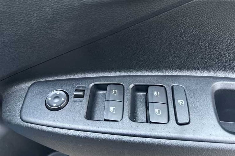 2025 Hyundai i10 1.2 Advance Hatchback 5dr Petrol Auto Euro 6 (s/s) (79 ps) Hatchback Petrol Auto...