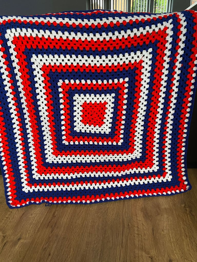 New crochet blanket/throw red white & blue  aprox 40 inches square