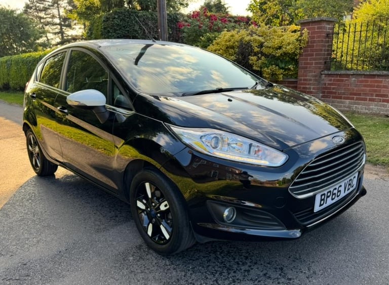 image for 2016 (66) FORD FIESTA 1.0T ZETEC BLACK EDITION AUTUMN GENUINE 26,000 MILES! WOW!